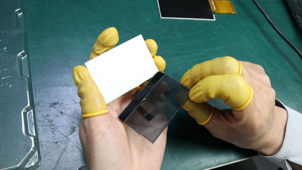 Đèn nền của các sản phẩm COG đôi khi rơi ra, làm thế nào để sửa chữa nó?